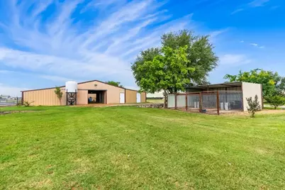 8085 Jackson Road, Krum, TX 76249 - Photo 3