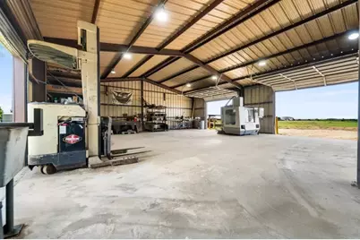 8085 Jackson Road, Krum, TX 76249 - Photo 27