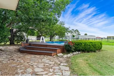8085 Jackson Road, Krum, TX 76249 - Photo 33