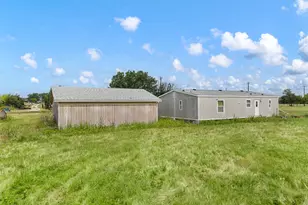 17711 James C. Jack Dr, Justin, TX 76247 - Photo 31