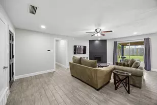 434 Stonehenge Dr, Arlington, TX 76014 - Photo 23