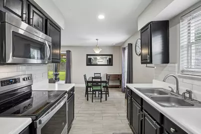 434 Stonehenge Drive, Arlington, TX 76014 - Photo 13