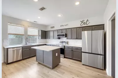 7436 Anderson Boulevard, Fort Worth, TX 76120 - Photo 11