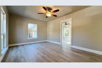 4133 Alamo Avenue, Fort Worth, TX 76107 - Photo 9