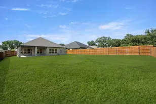 721 Stone Eagle Dr, Azle, TX 76020 - Photo 27