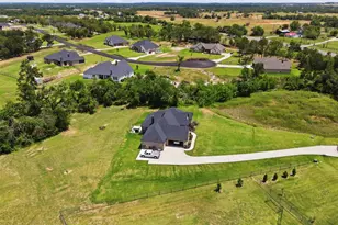 915 Taylor Branch, Springtown, TX 76082 - Photo 27