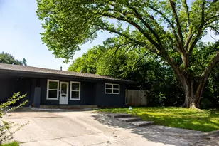 3825 W Spurgeon St, Fort Worth, TX 76133 - Photo 3