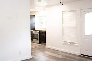 3825 W Spurgeon St, Fort Worth, TX 76133 - Photo 19