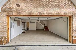825 Thomasson Dr, Dallas, TX 75208 - Photo 23