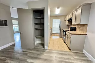 5981 Arapaho Rd, Dallas, TX 75248 - Photo 19