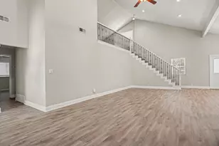 5907 Old Barn Dr, Arlington, TX 76016 - Photo 5