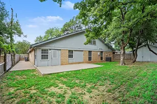 5907 Old Barn Dr, Arlington, TX 76016 - Photo 17