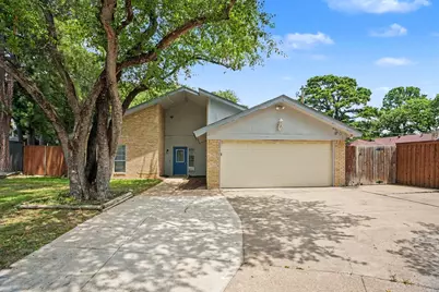 5907 Old Barn Drive, Arlington, TX 76016 - Photo 1