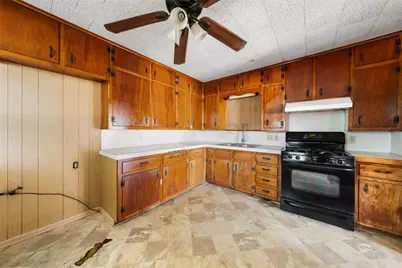 301 N Commerce Street, Mart, TX 76664 - Photo 5
