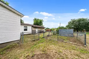 301 N Commerce St, Mart, TX 76664 - Photo 15