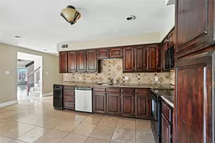 2411 Meadow Creek Dr, Carrollton, TX 75006 - Photo 7