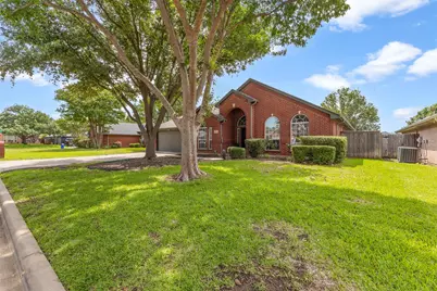 1520 Hampton Drive, Mansfield, TX 76063 - Photo 1