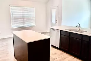 2612 Ainsworth Rd, Aubrey, TX 76227 - Photo 9