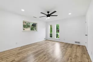 11022 Ferndale Rd, Dallas, TX 75238 - Photo 11