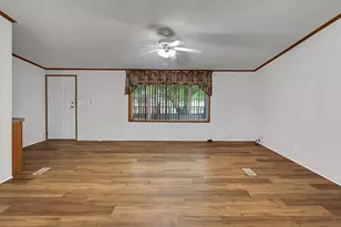 652 Middle Windsor Rd, McGregor, TX 76657 - Photo 7