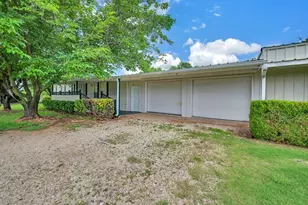 652 Middle Windsor Rd, McGregor, TX 76657 - Photo 27