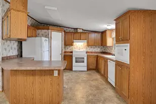 652 Middle Windsor Rd, McGregor, TX 76657 - Photo 9