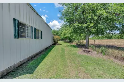 652 Middle Windsor Road, McGregor, TX 76657 - Photo 39