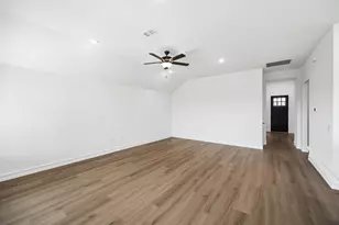 1117 Clayton St, Aubrey, TX 76227 - Photo 7