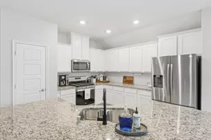 2921 Frio Rd, Little Elm, TX 75068 - Photo 15