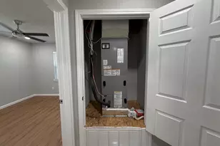 628 W 3rd St, Burkburnett, TX 76354 - Photo 17