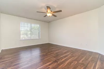 1810 Cedar Ridge Drive, Mesquite, TX 75181 - Photo 17