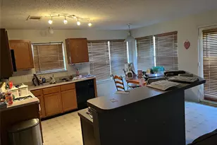 726 Cedarwood Dr, Cedar Hill, TX 75104 - Photo 5