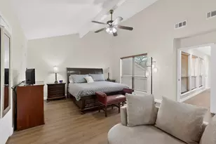 9707 Smokefeather Ln, Dallas, TX 75243 - Photo 17