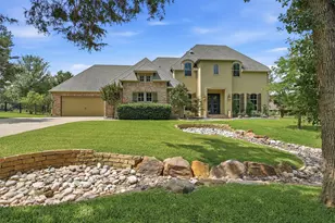 107 Iriquois Dr, Lake Kiowa, TX 76240 - Photo 1