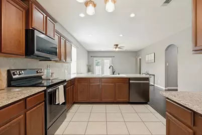8901 Highland Orchard Drive, Fort Worth, TX 76179 - Photo 7