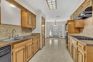 1009 Kings Canyon Ct, Grapevine, TX 76051 - Photo 11