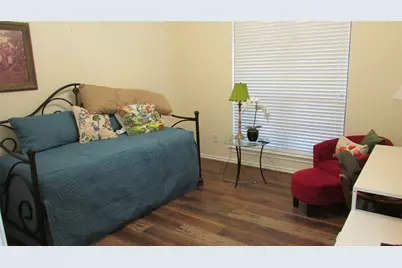 901 Lakeway Drive, Ennis, TX 75119 - Photo 19