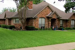 901 Lakeway Dr, Ennis, TX 75119 - Photo 31