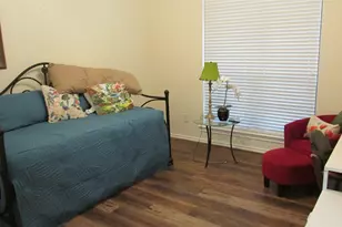 901 Lakeway Dr, Ennis, TX 75119 - Photo 19