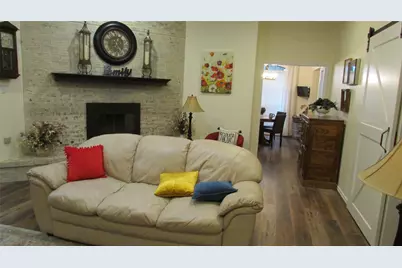 901 Lakeway Drive, Ennis, TX 75119 - Photo 7