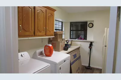 901 Lakeway Drive, Ennis, TX 75119 - Photo 29