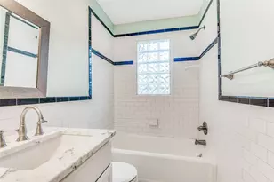 7015 Hammond Ave, Dallas, TX 75223 - Photo 9