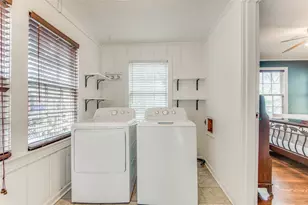 7015 Hammond Ave, Dallas, TX 75223 - Photo 11