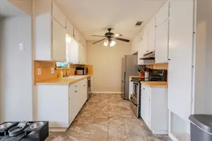 201 Oakridge Dr, Weatherford, TX 76086 - Photo 9