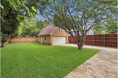 825 Thomasson Drive, Dallas, TX 75208 - Photo 21