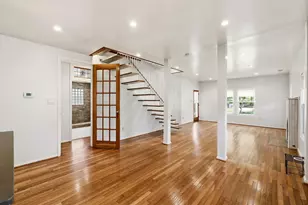 825 Thomasson Dr, Dallas, TX 75208 - Photo 9