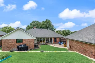 2908 Roaring Springs Rd, Grapevine, TX 76051 - Photo 33