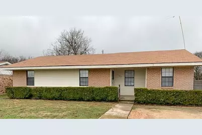 1807 N McDonald Avenue, Decatur, TX 76234 - Photo 1