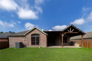 5840 Somerton Dr, Grand Prairie, TX 75052 - Photo 25