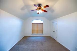 5840 Somerton Dr, Grand Prairie, TX 75052 - Photo 17